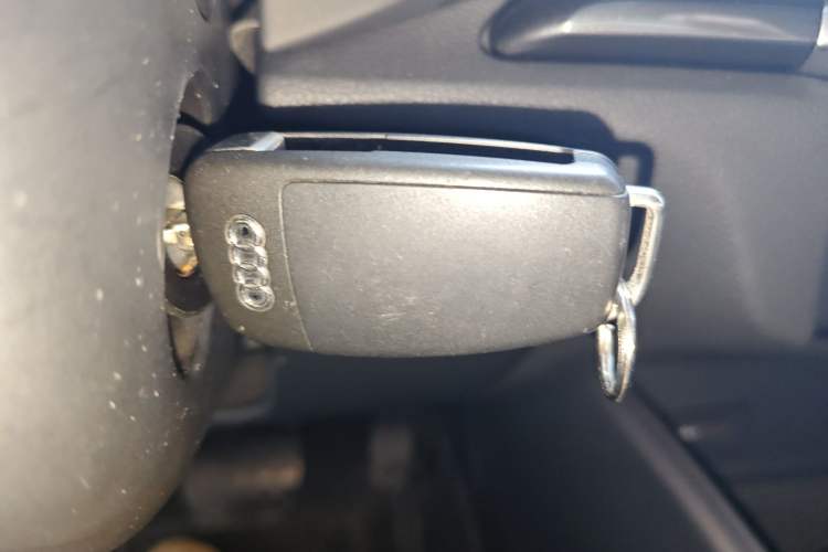 Used Audi A3 2020 Sportback 35 TFSI Fashion Edition China VI Emission Standard Vehicle Key