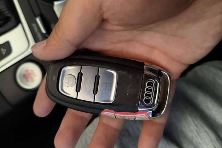 Used Audi A3 2020 Limousine 35 TFSI Fashion Edition China VI Emission Standard Vehicle Key
