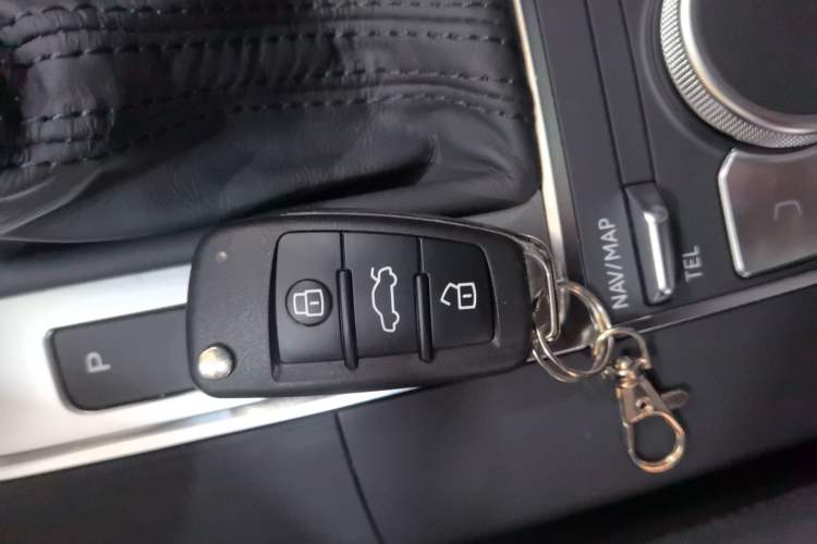 Used Audi A3 2020 Restyled Limousine 35 TFSI Ambition Version China VI Vehicle Key