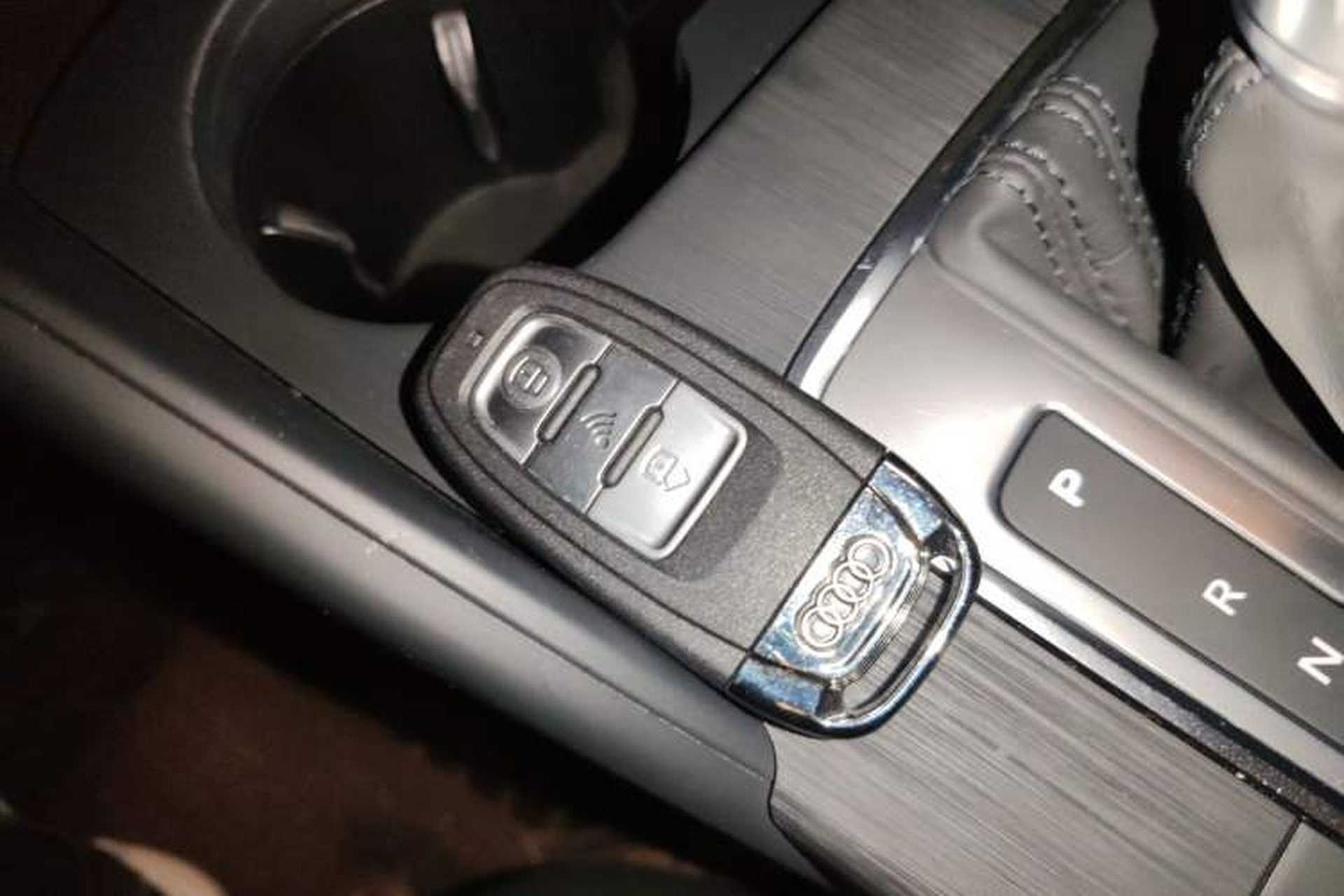 Used Audi A3 2020 Sportback 35 TFSI Fashion Edition China VI Emission Standard Vehicle Key