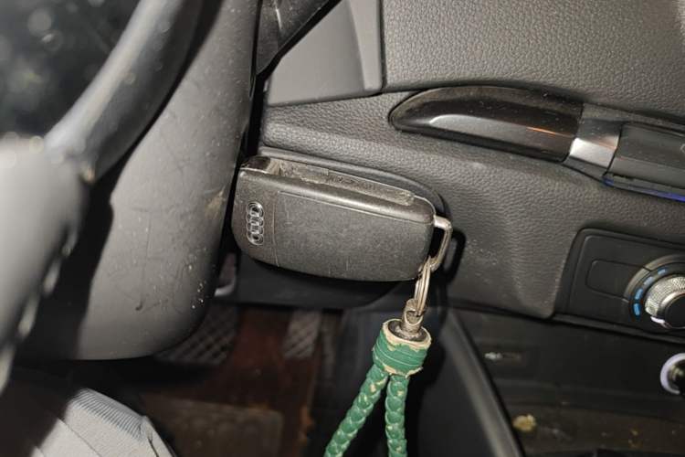 Used Audi A3 2020 Sportback 35 TFSI Fashion Edition China VI Emission Standard Vehicle Key