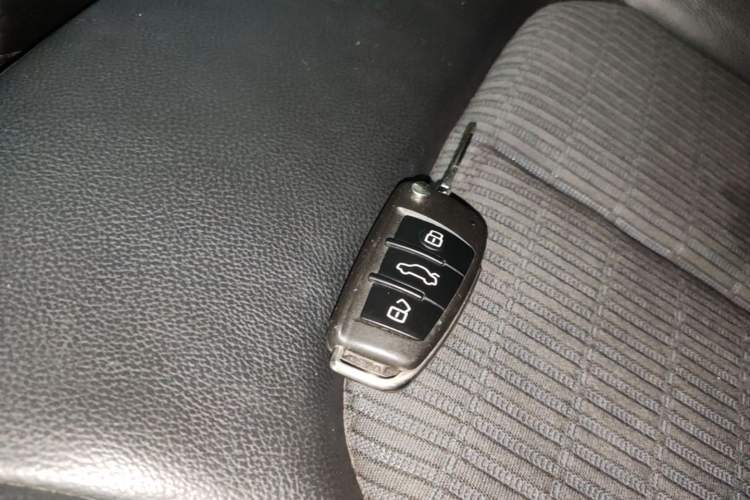 Used Audi A3 2020 Limousine 35 TFSI Fashion Edition China VI Emission Standard Vehicle Key