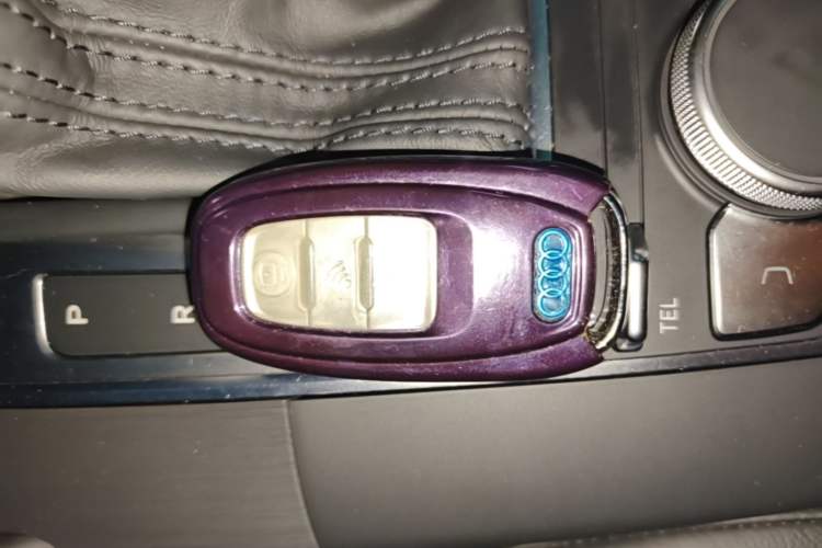 Used Audi A3 2020 Sportback 35 TFSI Fashion Edition China VI Emission Standard Vehicle Key