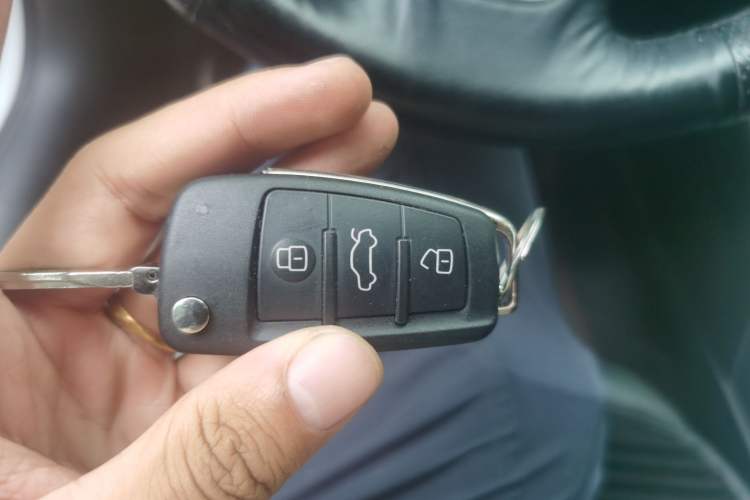 Used Audi A3 2020 Sportback 35 TFSI Fashion Edition China VI Emission Standard Vehicle Key