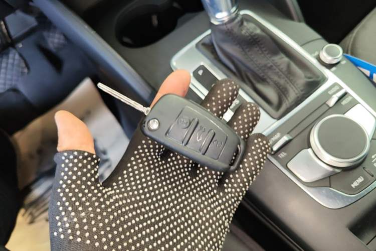 Used Audi A3 2020 Sportback 35 TFSI Ambition China VI Vehicle Key