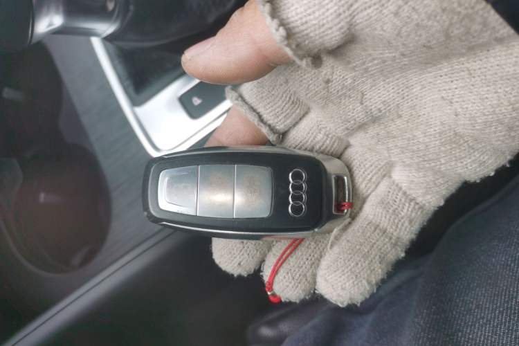 Used Audi A3 2020 Limousine 35 TFSI Sporty Version China VI Vehicle Key