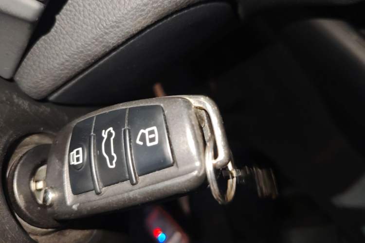 Used Audi A3 2020 Sportback 35 TFSI Fashion Edition China VI Emission Standard Vehicle Key