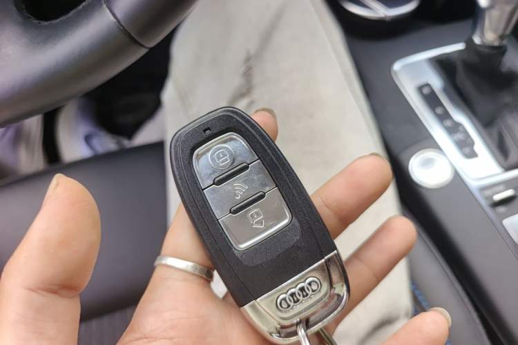 Used Audi A3 2020 Limousine 35 TFSI Fashion Edition China VI Emission Standard Vehicle Key