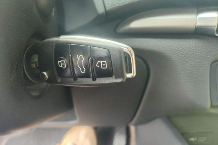 Used Audi A3 2020 Restyled Limousine 35 TFSI Ambition Version China VI Vehicle Key