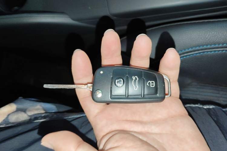 Used Audi A3 2020 Limousine 35 TFSI Fashion Edition China VI Emission Standard Vehicle Key