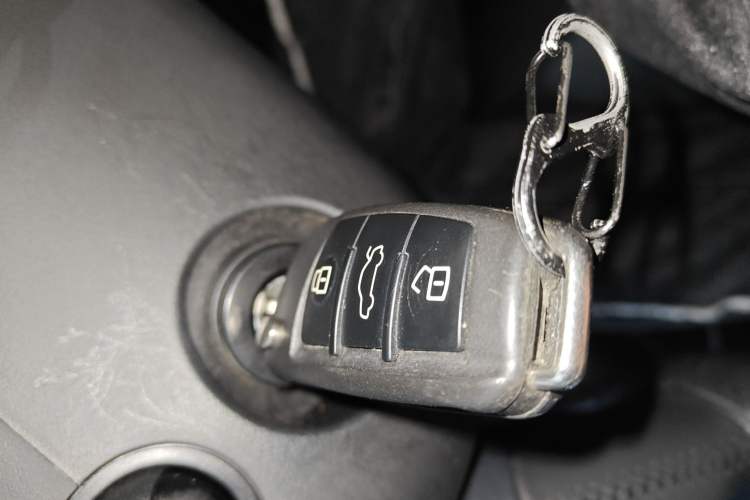 Used Audi A3 2020 Sportback 35 TFSI Fashion Edition China VI Emission Standard Vehicle Key
