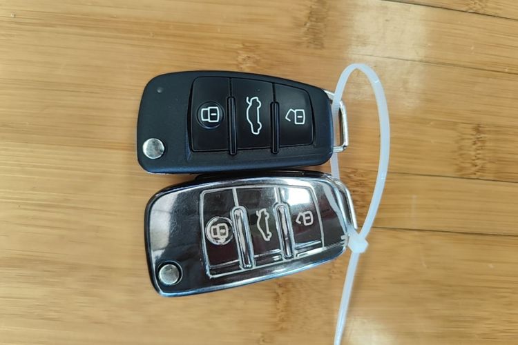 Used Audi A3 2020 Sportback 35 TFSI Fashion Edition China VI Emission Standard Vehicle Key