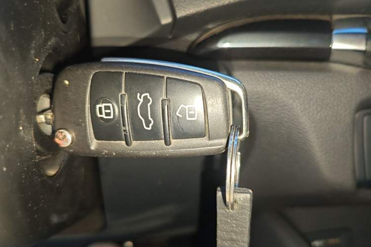 Used Audi A3 2020 Limousine 35 TFSI Fashion Edition China VI Emission Standard Vehicle Key