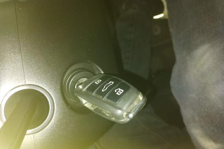 Used Audi A3 2020 Limousine 35 TFSI Fashion Edition China VI Emission Standard Vehicle Key