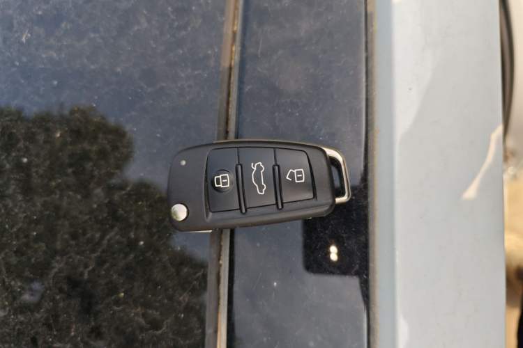 Used Audi A3 2020 Limousine 35 TFSI Fashion Edition China VI Emission Standard Vehicle Key