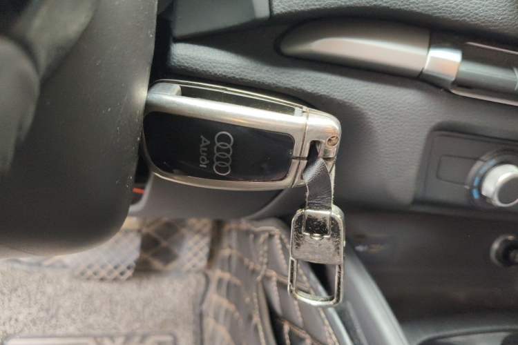 Used Audi A3 2020 Restyled Sportback 35 TFSI Entry-Level China VI Emission Standard Vehicle Key