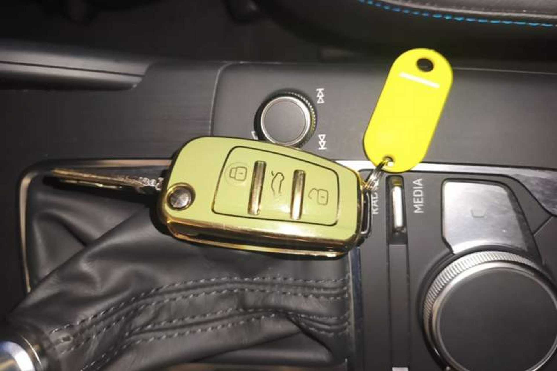 Used Audi A3 2020 Sportback 35 TFSI Fashion Edition China VI Emission Standard Vehicle Key