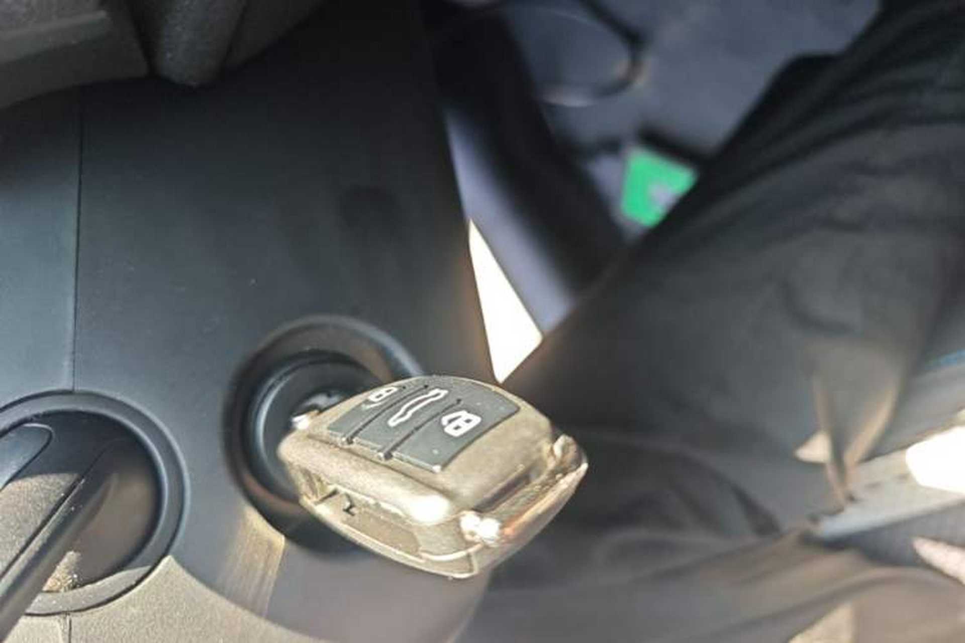 Used Audi A3 2020 Limousine 35 TFSI Fashion Edition China VI Emission Standard Vehicle Key