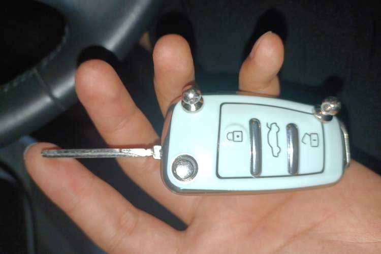 Used Audi A3 2020 Sportback 35 TFSI Fashion Edition China VI Emission Standard Vehicle Key