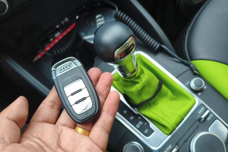 Used Audi A3 2020 Sportback 35 TFSI Fashion Edition China VI Emission Standard Vehicle Key