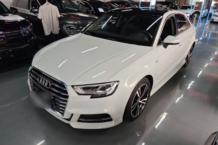 Used Audi A3 2020 Limousine 35 TFSI Fashion Edition China VI Emission Standard Guazi used car, China used car export, Used car for sale, Used  cars, Cheapest cars for sale