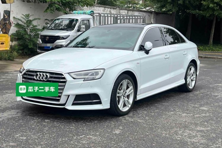 Used Audi A3 2020 Limousine 35 TFSI Fashion Edition China VI Emission Standard Guazi used car, China used car export, Used car for sale, Used Audi cars, Cheapest cars for sale
