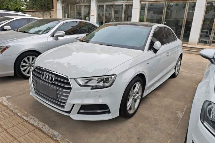 Used Audi A3 2020 Limousine 35 TFSI Fashion Edition China VI Emission Standard Guazi used car, China used car export, Used car for sale, Used  cars, Cheapest cars for sale