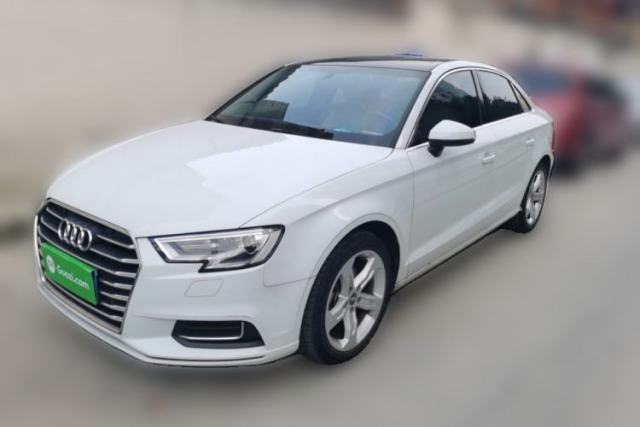 Audi A3 2020 Restyled Limousine 35 TFSI Ambition Version China VI مستعملة