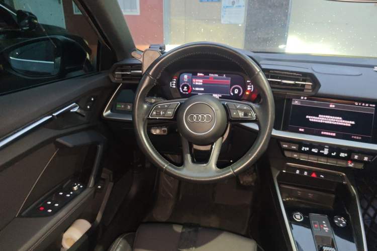 Used Audi A3 2021 A3L Limousine 35 TFSI Fashionable and Elegant Model Steering Wheel