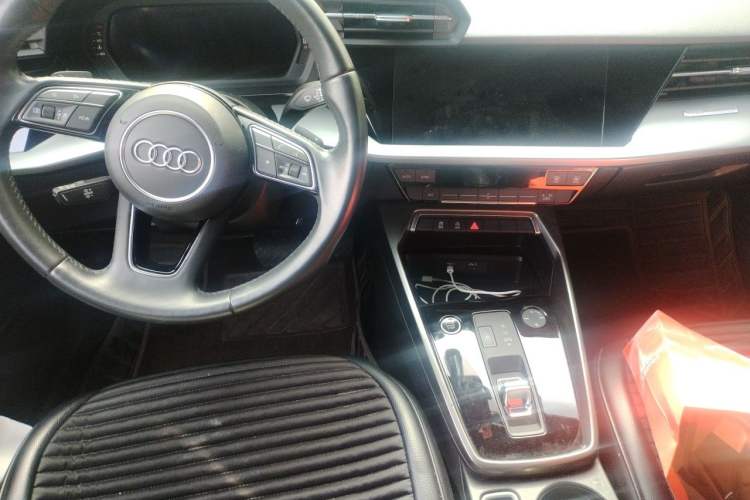 Used Audi A3 2021 Sportback 35 TFSI Advanced Sport Edition Center Console
