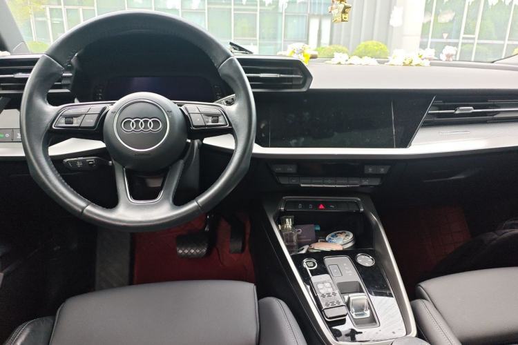 Used Audi A3 2021 A3L Limousine 35 TFSI Fashionable and Elegant Model Center Console