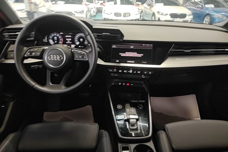 Used Audi A3 2021 A3L Limousine 35 TFSI Fashionable and Elegant Model Center Console