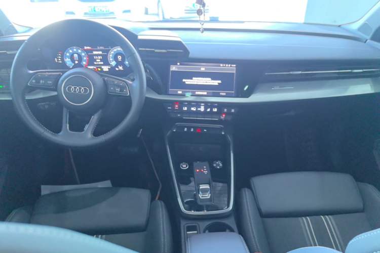 Used Audi A3 2021 Sportback 35 TFSI Fashionable Sports Model Center Console
