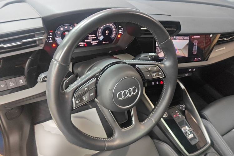 Used Audi A3 2021 Sportback 35 TFSI Fashionable Sports Model Center Console