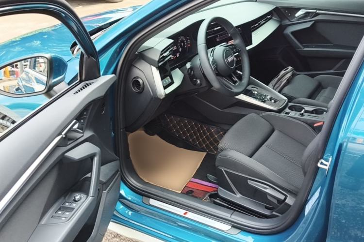 Used Audi A3 2021 Sportback 35 TFSI Advanced Sport Edition Driver Seat