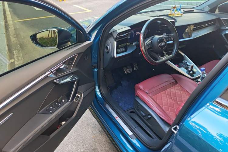 Used Audi A3 2021 Sportback 35 TFSI Fashionable Sports Model Driver Seat