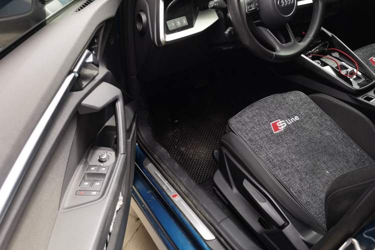 Used Audi A3 2021 Sportback 35 TFSI Advanced Sport Edition Driver Seat