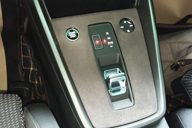 Used Audi A3 2021 Sportback 35 TFSI Advanced Sport Edition Gear Lever