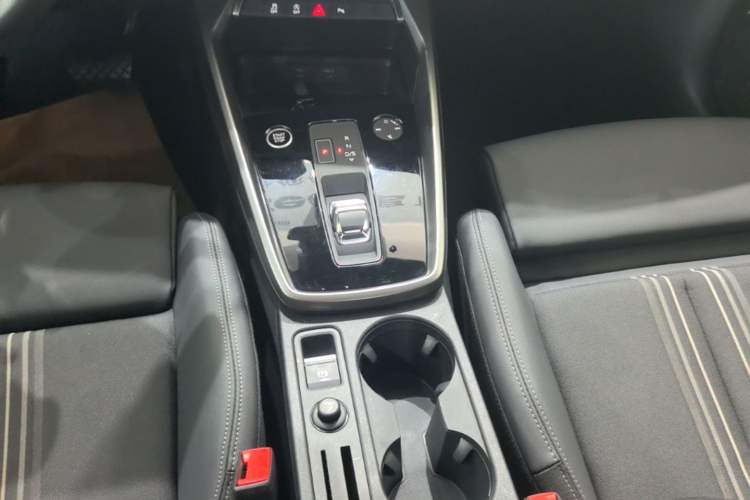 Used Audi A3 2021 Sportback 35 TFSI Fashionable Sports Model Gear Lever