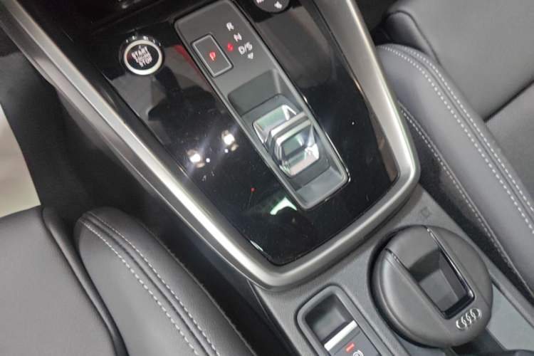Used Audi A3 2021 Sportback 35 TFSI Fashionable Sports Model Gear Lever