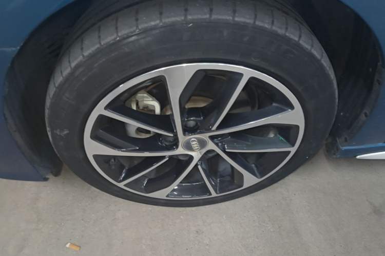 Used Audi A3 2021 A3L Limousine 35 TFSI Progressive Sport Edition Left Front Wheel Hub