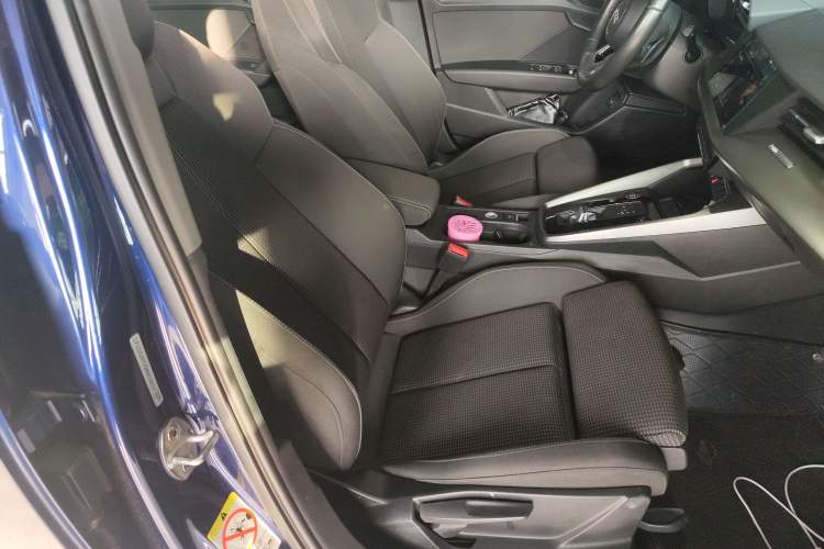 Used Audi A3 2021 A3L Limousine 35 TFSI Progressive Sport Edition Right Front Seat