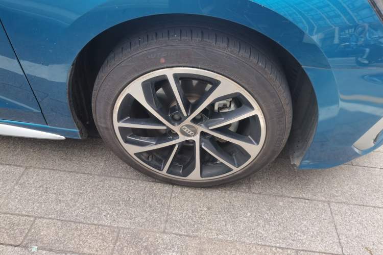 Used Audi A3 2021 A3L Limousine 35 TFSI Ambition Style Edition Right Front Wheel Hub