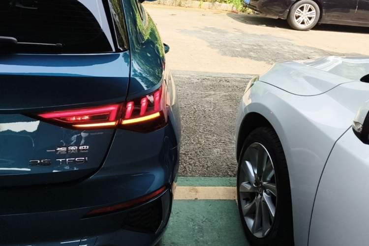 Used Audi A3 2021 Sportback 35 TFSI Advanced Sport Edition Right Rear Taillight