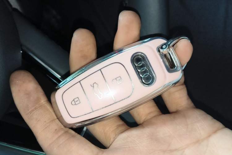 Used Audi A3 2021 Sportback 35 TFSI Advanced Sport Edition Vehicle Key
