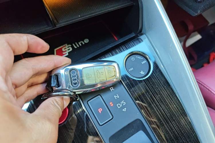 Used Audi A3 2021 Sportback 35 TFSI Fashionable Sports Model Vehicle Key