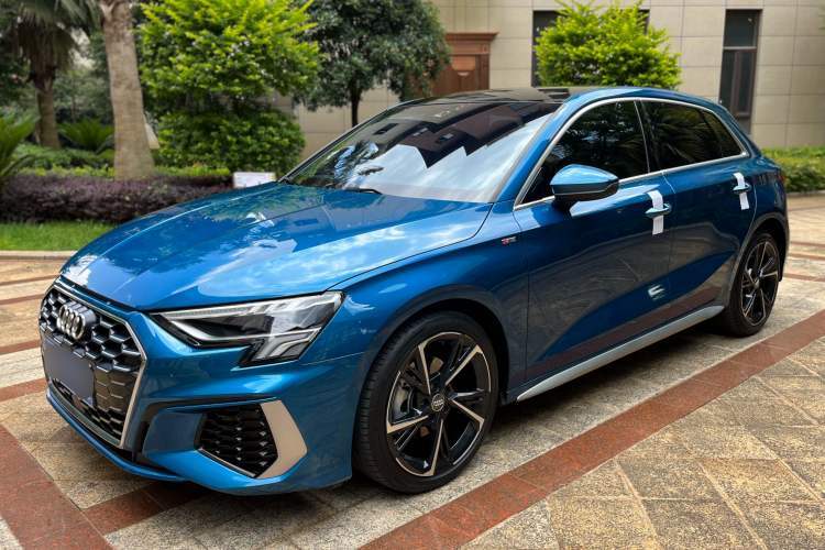 Used Audi A3 2021 Sportback 35 TFSI Fashionable Sports Model Guazi used car, China used car export, Used car for sale, Used cars, Cheapest cars for sale
