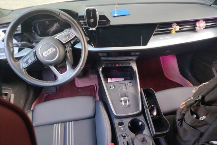 Used Audi A3 2021 Sportback 35 TFSI Fashionable Sports Model Center Console