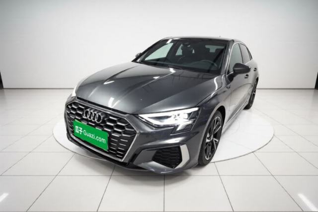Ojetý Audi A3 2021 Sportback 35 TFSI Fashionable Sports Model