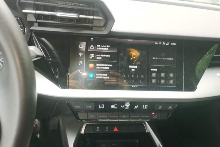 Used Audi A3 2021 A3L Limousine 35 TFSI Progressive Sport Edition Audio And AC Panel